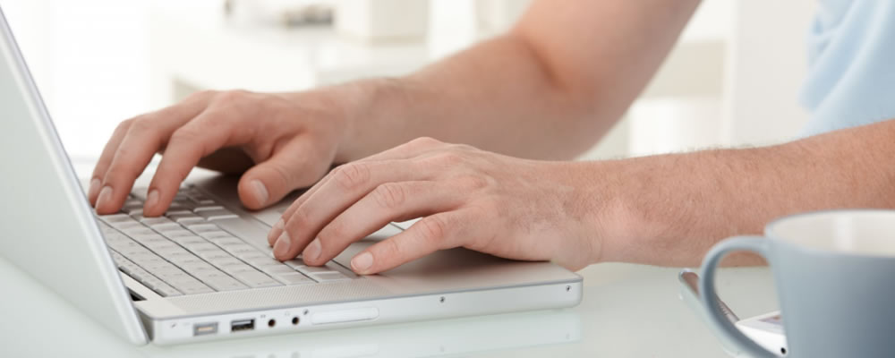 語言程序、資料庫