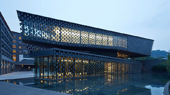 如何打造一個經(jīng)典的美術(shù)館網(wǎng)站？