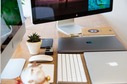 如何制作專業(yè)的企業(yè)網(wǎng)站？